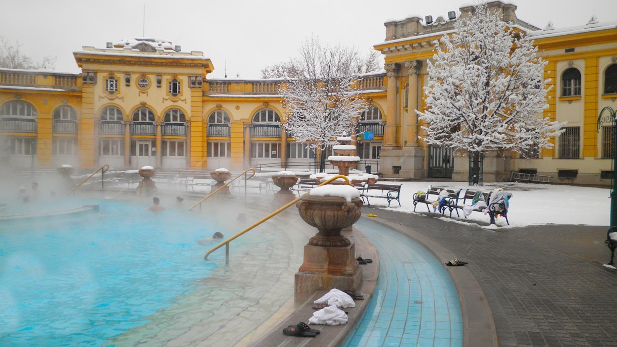 Budapest Therme Winter