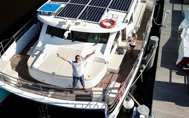 Guest enjoying the Berlin cruise catamaran experience.