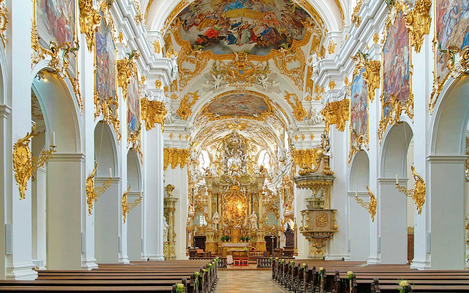 Neuschwanstein Castle: A Majestic Symphony in Stone