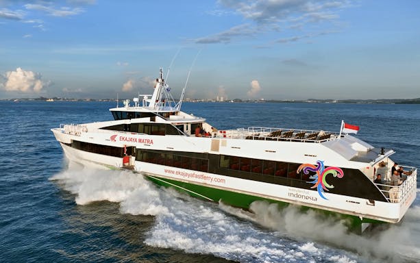 Fast ferry cruising from Padang Bay to Gili Trawangan, Indonesia.