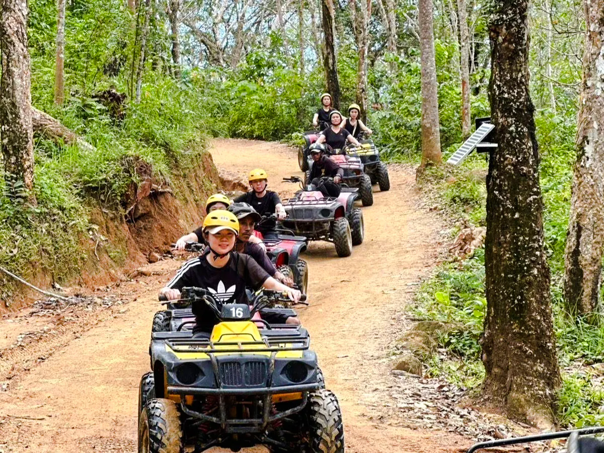 atração de quadriciclo pela selva de phuket-1