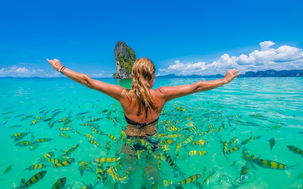 From Krabi: Hong Islands Half-Day Tour by Speedboat