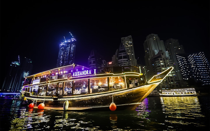 dubai creek dhow cruise