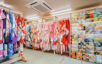dazaifu-oiran-verwandlungserlebnis mit frisur, make-up und professionellem fotoshooting-4