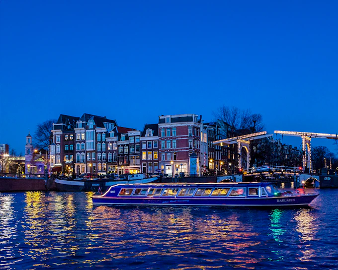 Amsterdam: 1.5 Hour Evening Canal Cruise