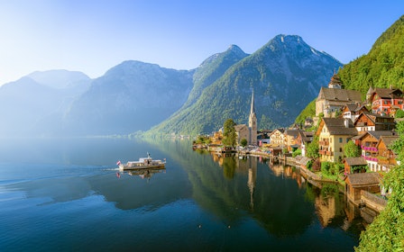 From Salzburg: Guided Half-Day Trip to Hallstatt by Bus