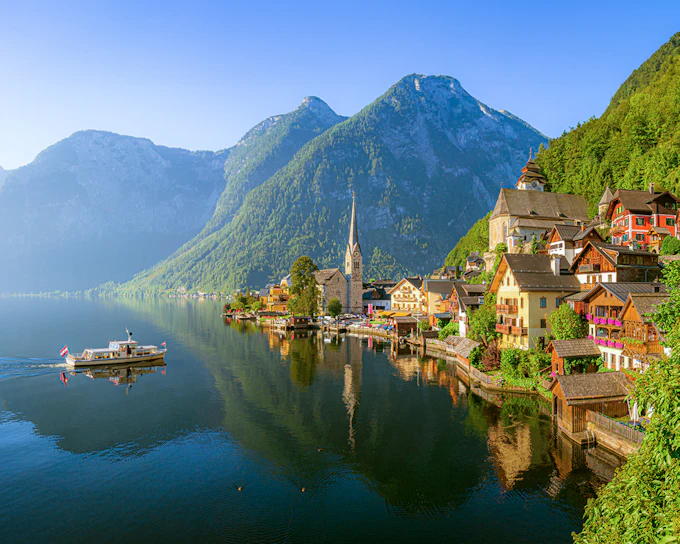 From Salzburg: Guided Half-Day Trip to Hallstatt by Bus