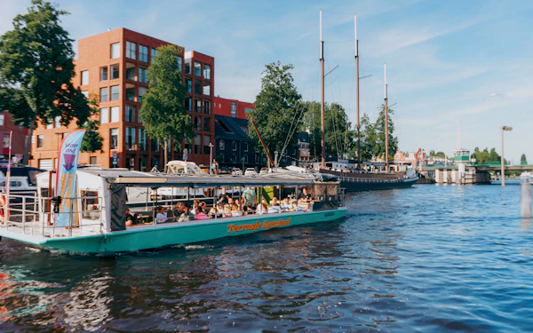 Groningen: Terrace Boat Experience with a Cozy bar