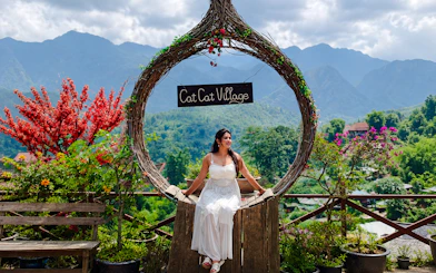 Cat Cat Village Small-Group Guided Tour from Sapa Town