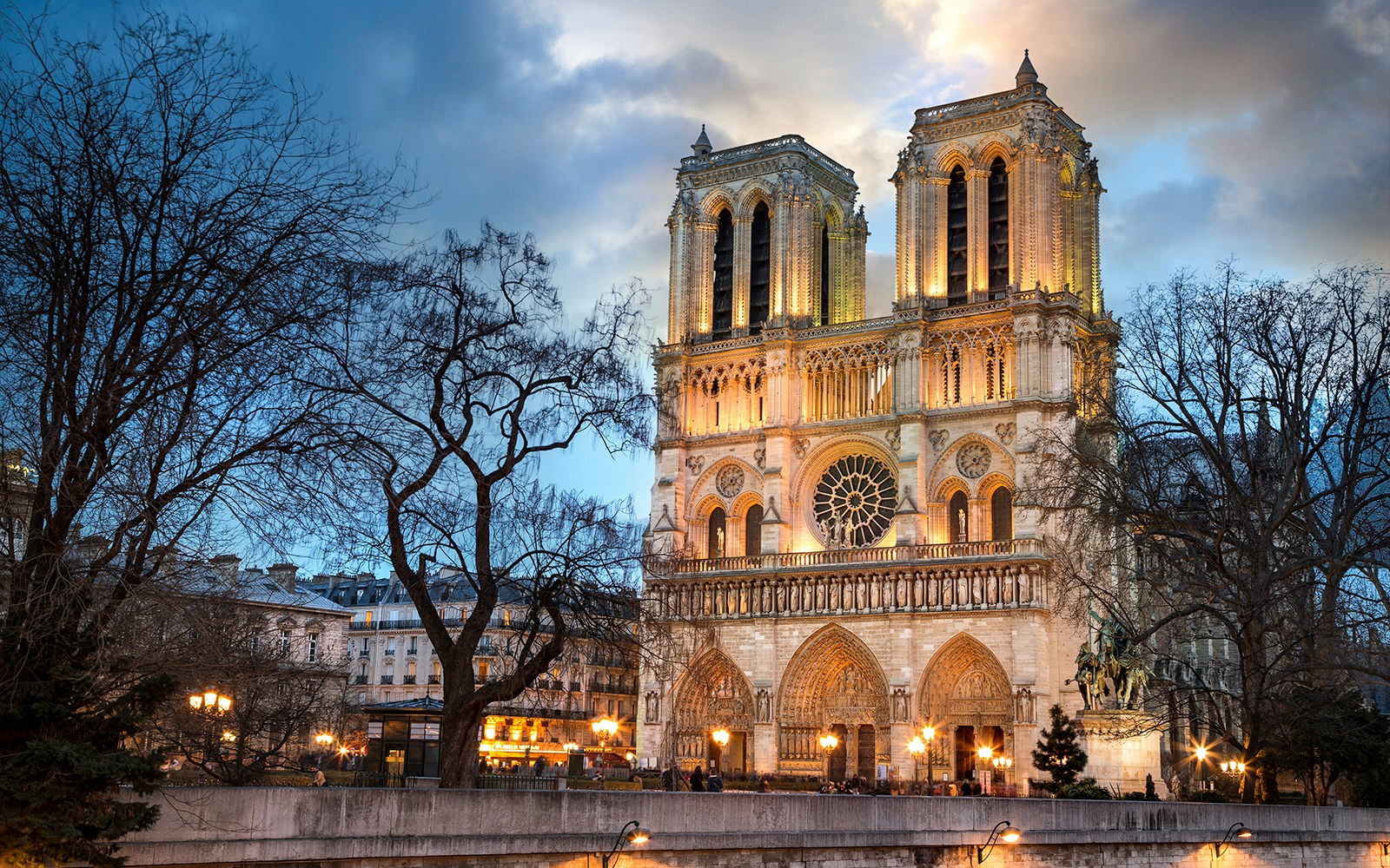 Paris Cathedral - City tour