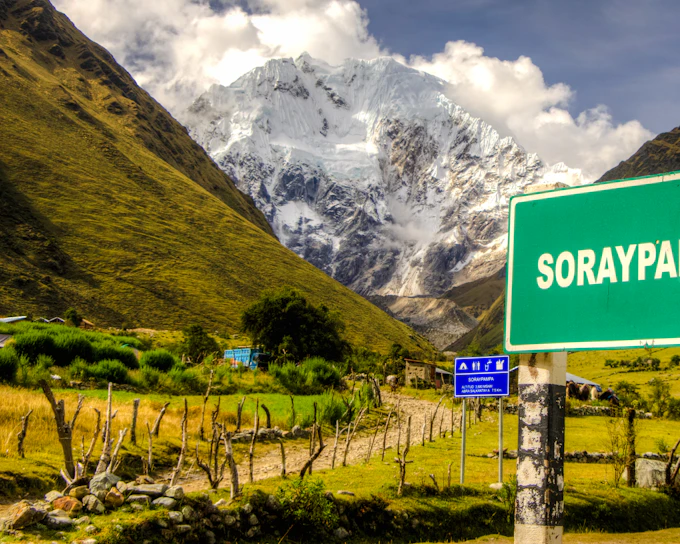From Cusco: Humantay Lake Tour with Breakfast and Buffet Lunch