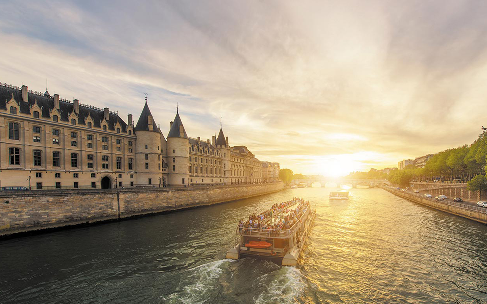 orsay museum seine river