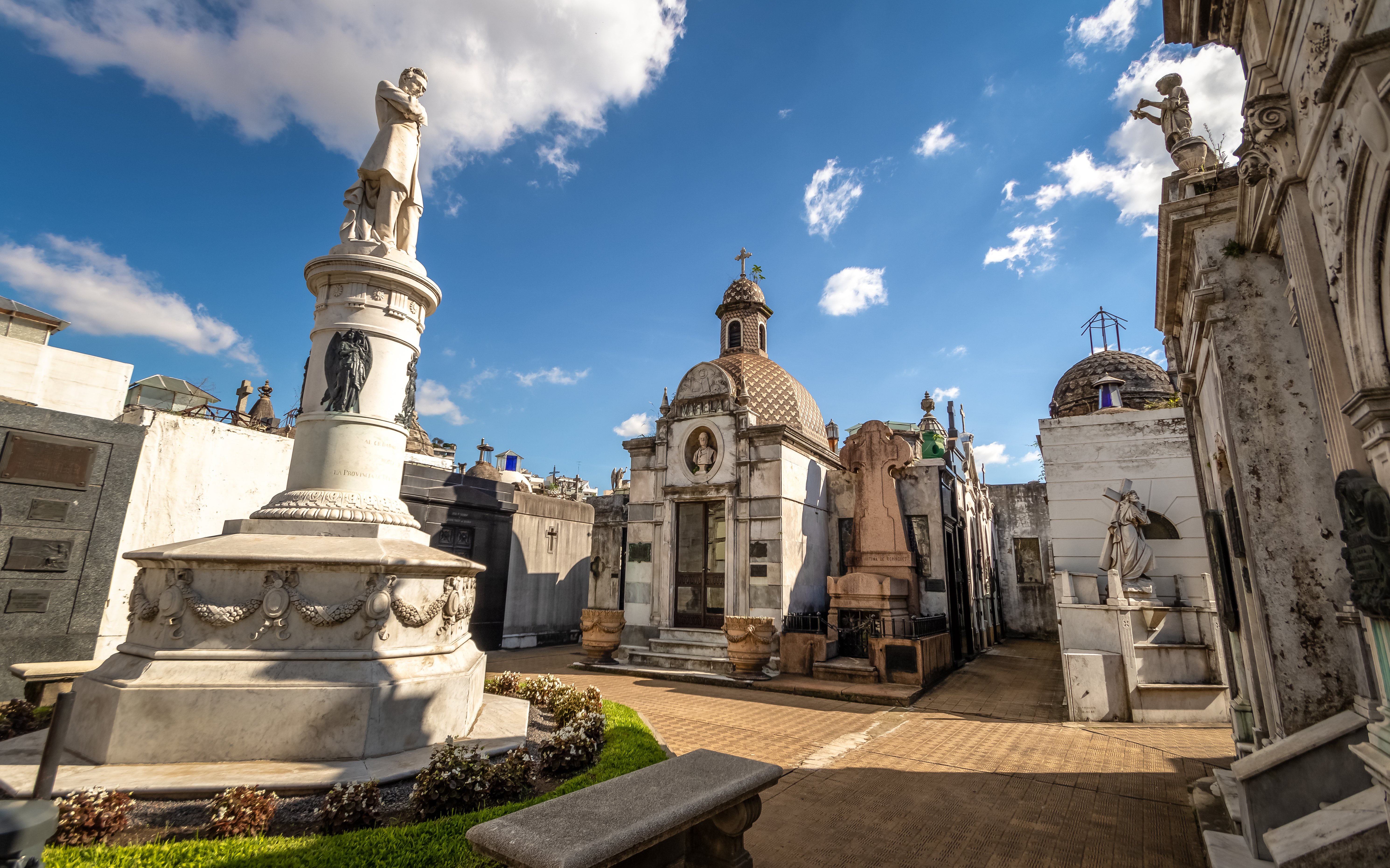 wycieczka po cmentarzu recoleta-2