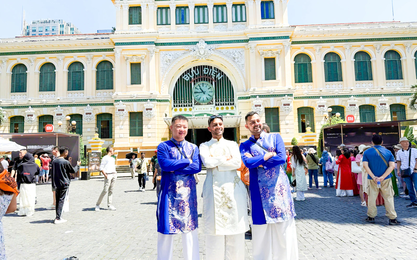 Ho Chi Minh City Ao Dai Try-On Photoshoot Experience Image 2