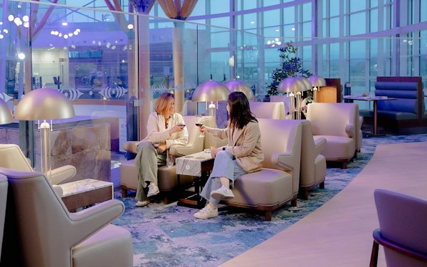 Vancouver International Airport: Plaza Premium First at International Departures Pier D