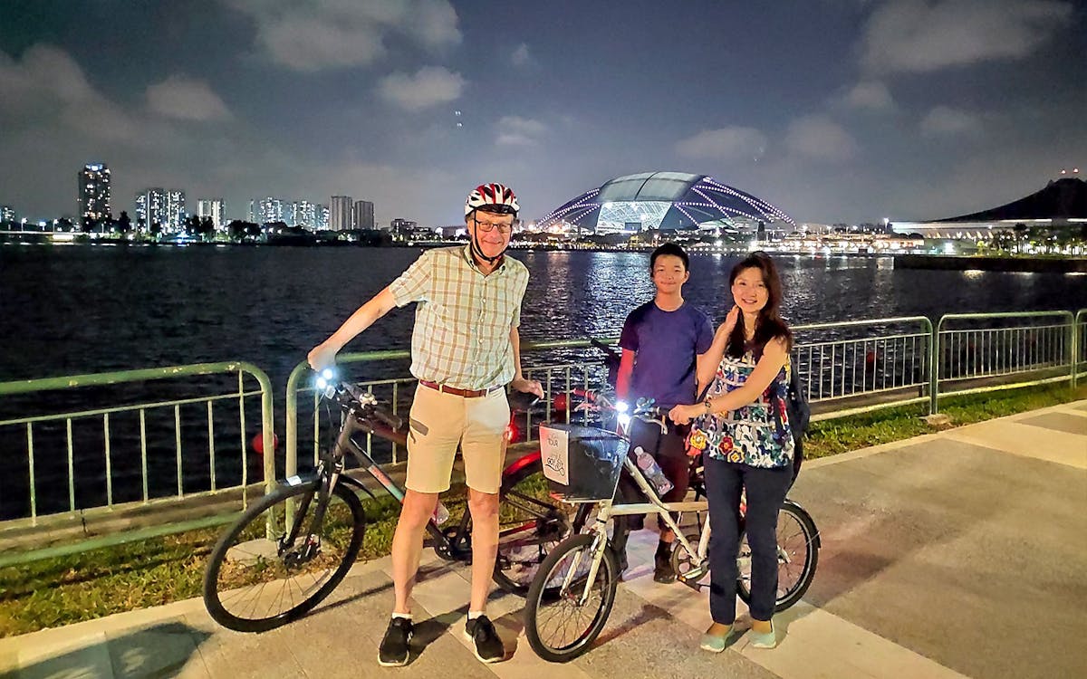 2-hour guided night bike tour of marina bay-6 2-hour guided night bike tour of marina bay-6
