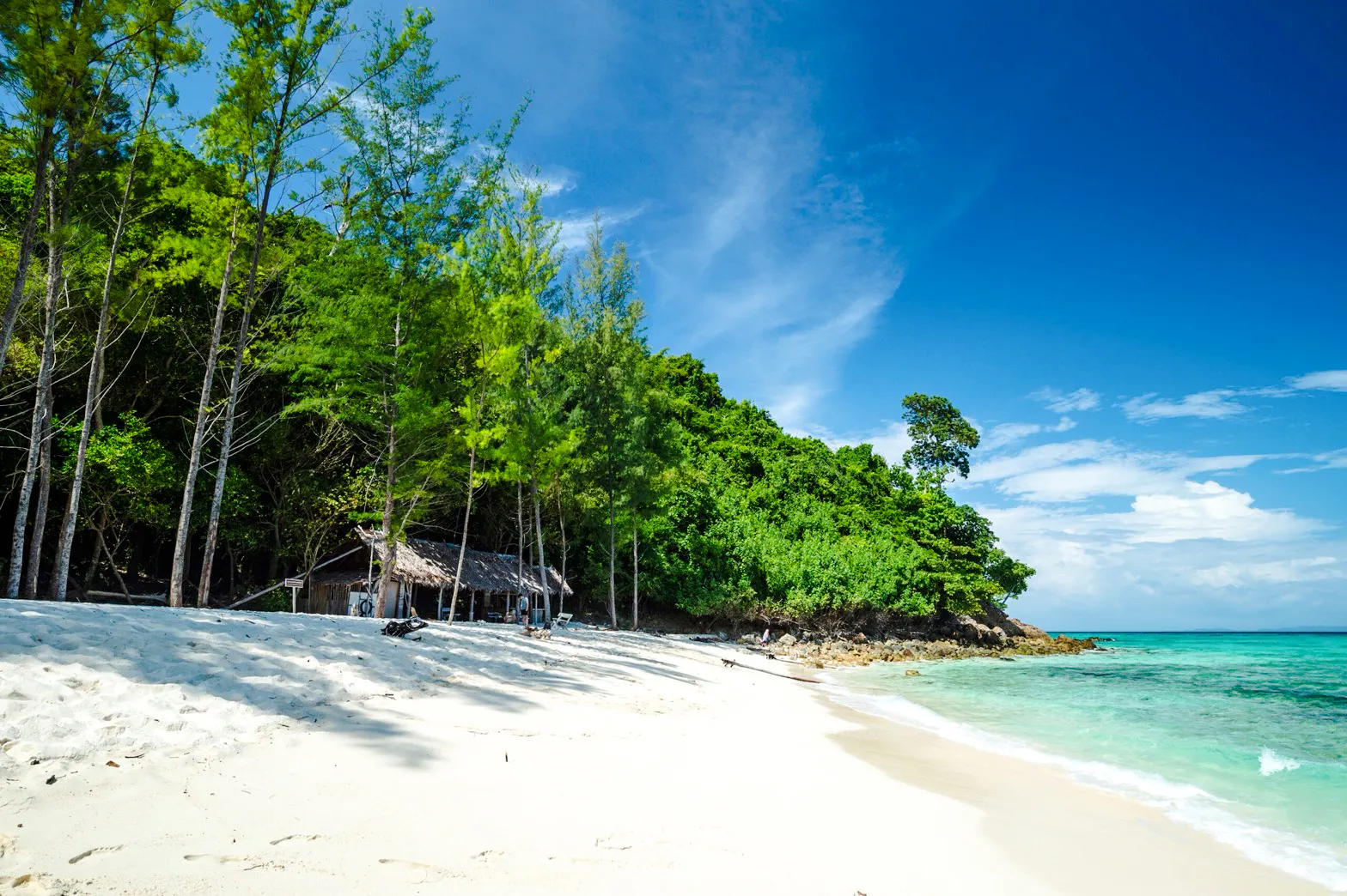 Krabi: Bamboo Island Retreat with Snorkel, Sunbathe & Unwind