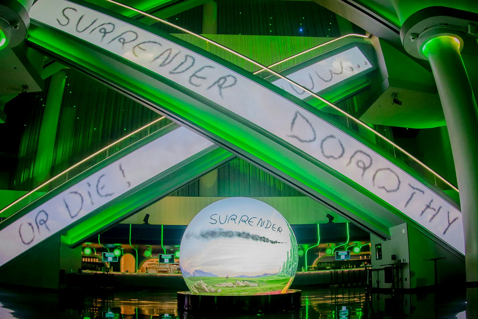 Surrender Dorothy message at Wizard of Oz show, Sphere.