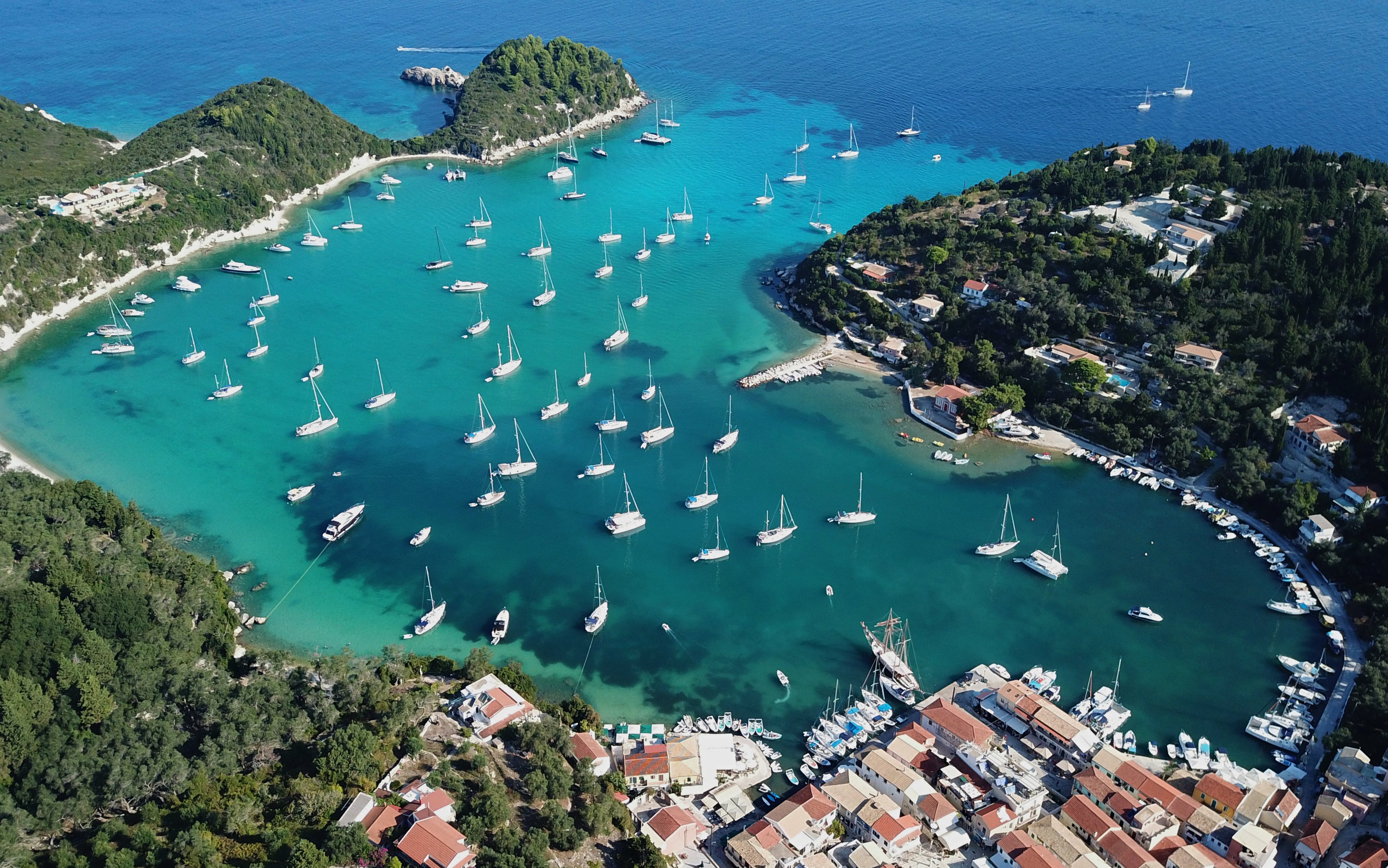 Satul Lakka, Paxos