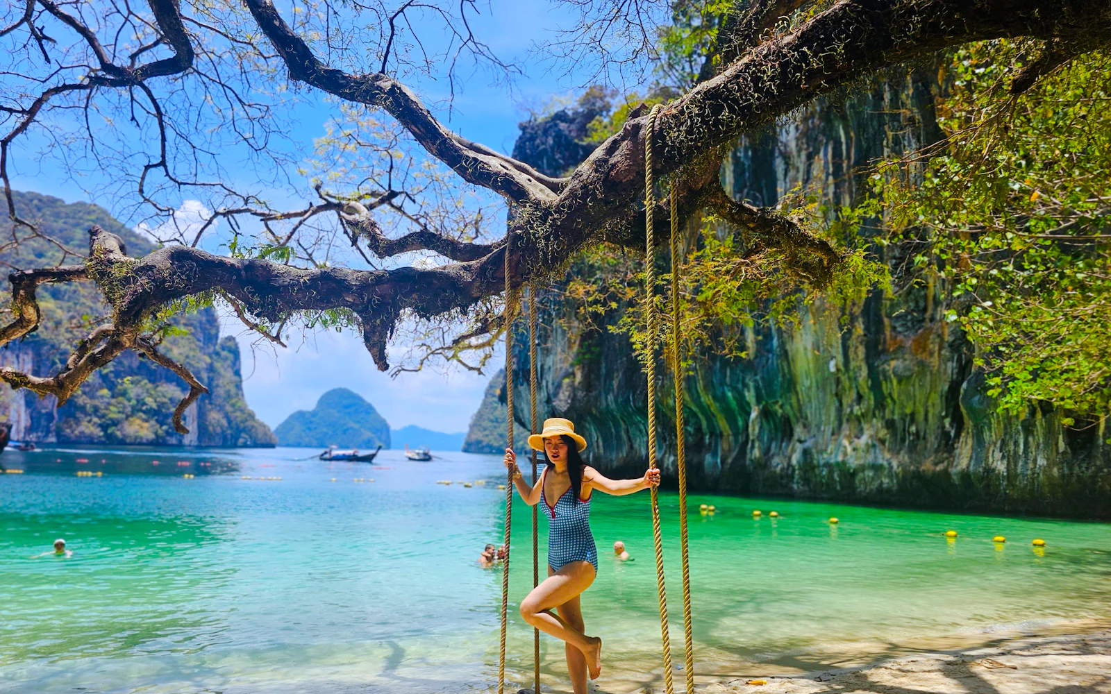 Krabi/Ao Nang: Private Longtail Boat Island Hopping Tour