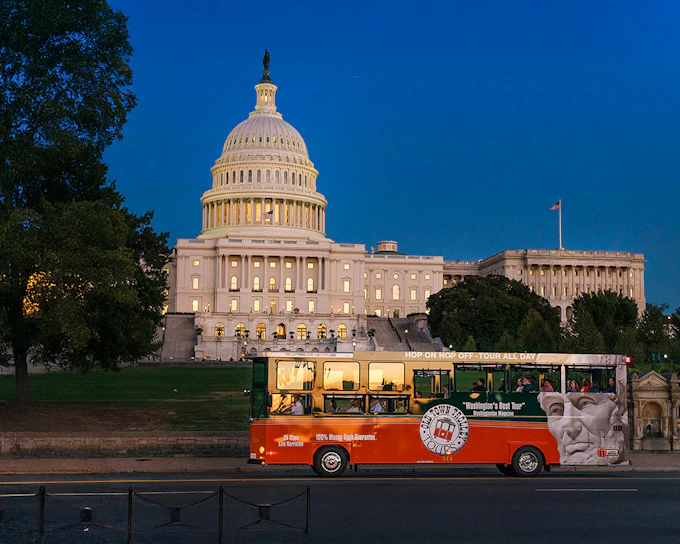 Guided Moonlight Bus Tour of Washington DC