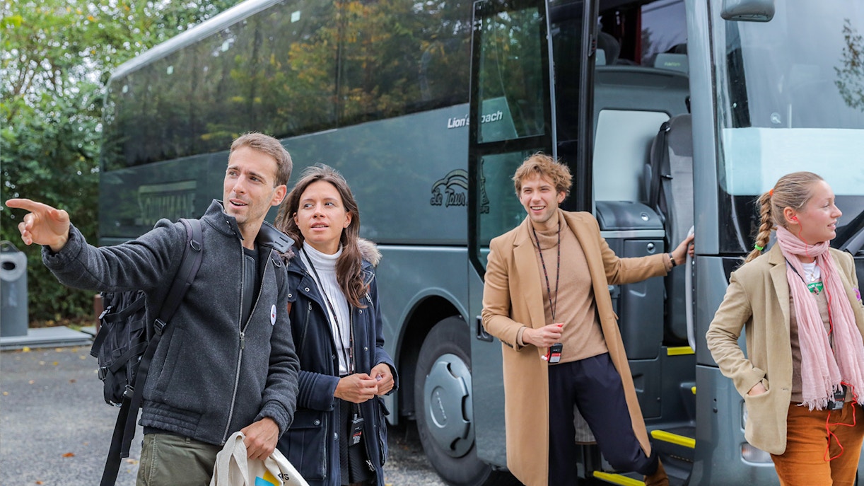 going to mont saint michel by bus