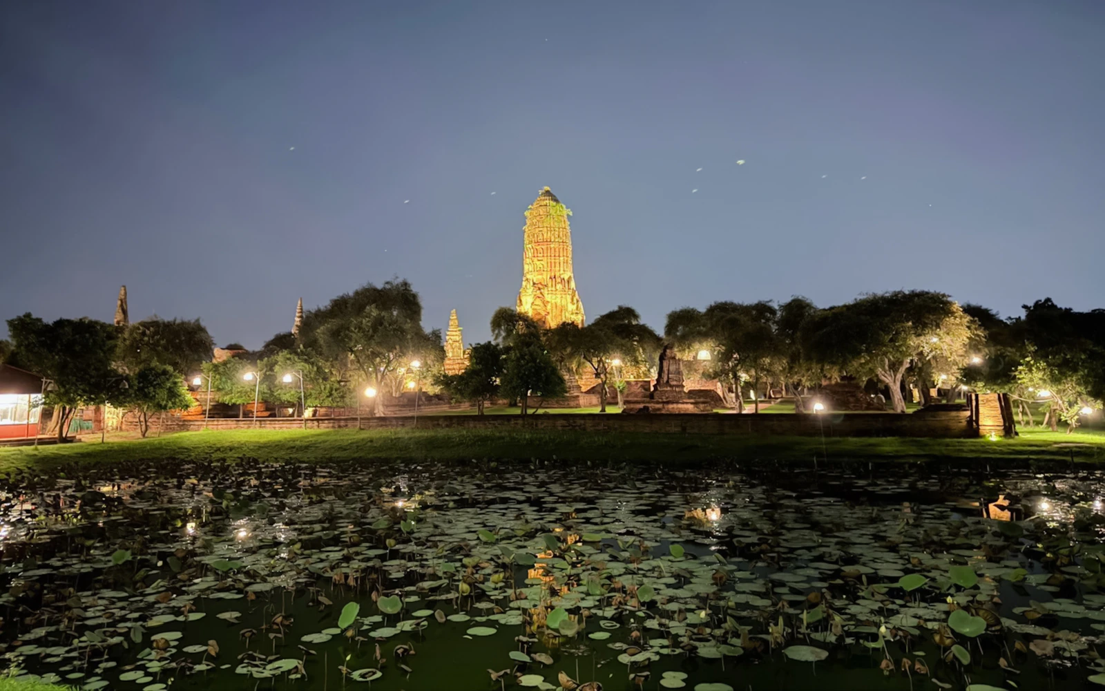 Ayutthaya Night Tuk-Tuk Temple Tour with Street Food Tasting