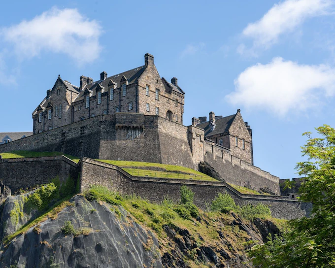 Edinburgh Castle & National Museum of Scotland Guided Tour