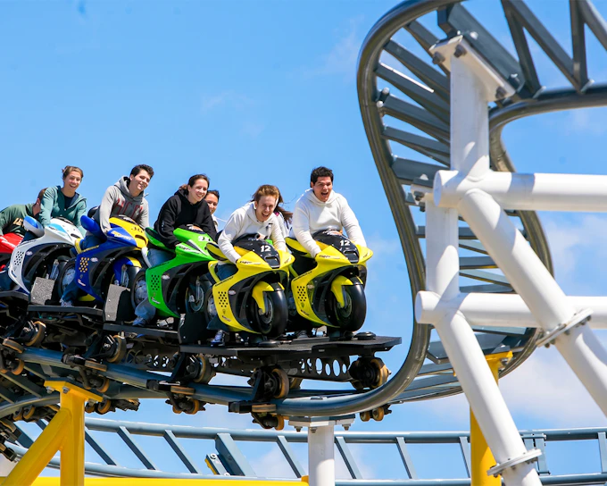 Six Flags Darien Lake One-Day Ticket with Fright Fest Access (Product 53946)