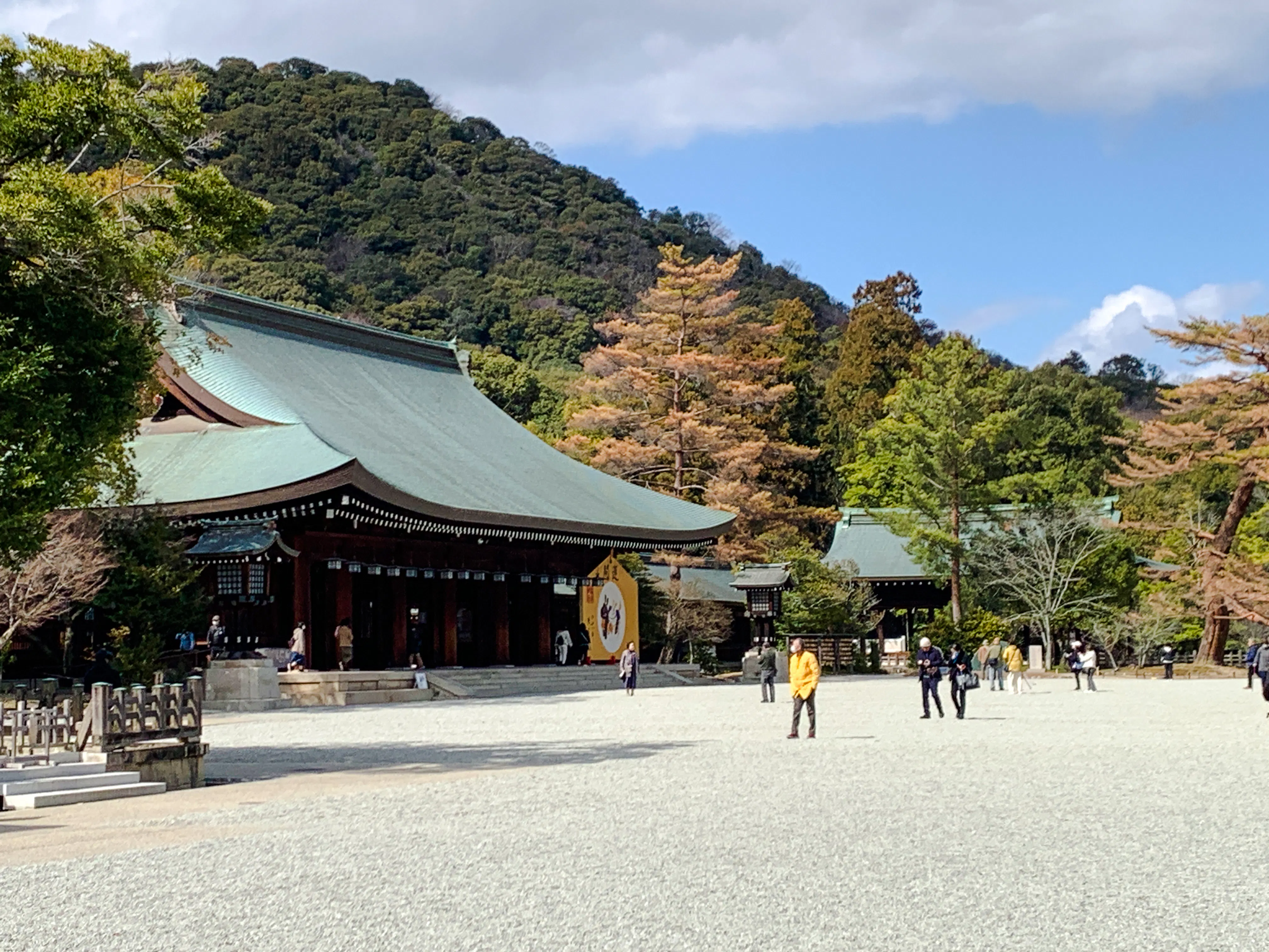 Nara temple with visitors on Asuka Nara Historical E-bike tour.