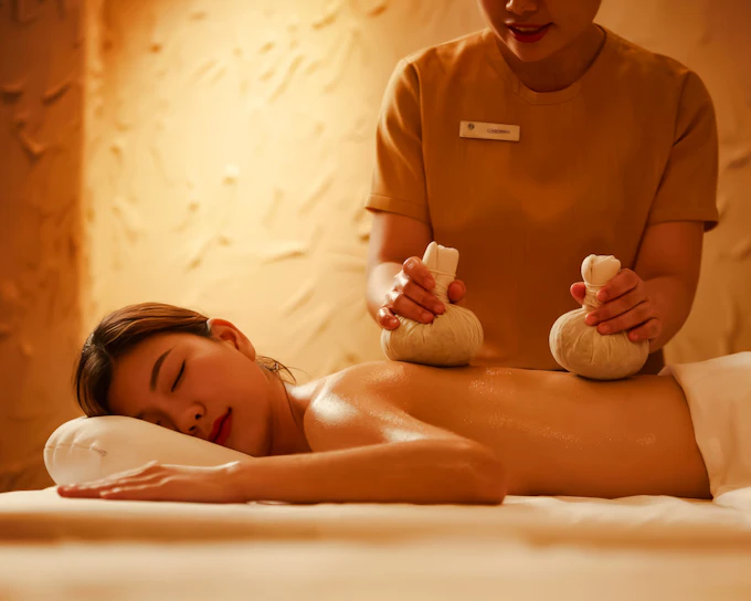 Thai Dry Massage - Diora Spa Bangkok
