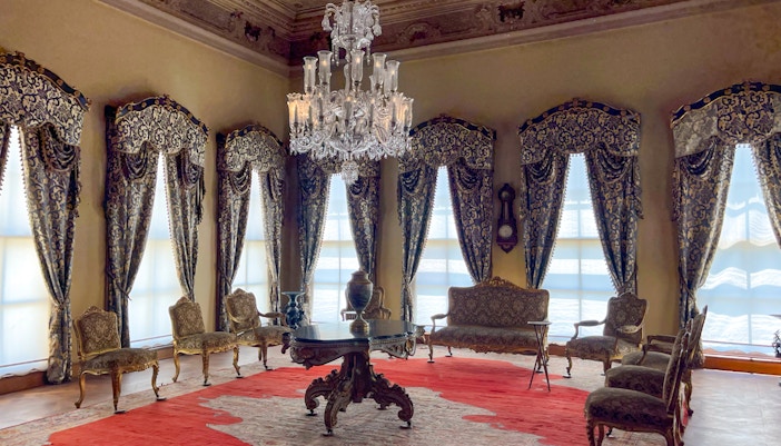 Dolmabahce Palace Skip the Line + Guided Tours