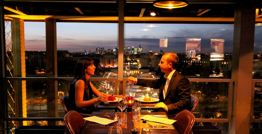 eiffel tower restaurants