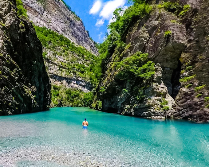 From Tirana/Durres: Komani Lake & Shala River Day Trip