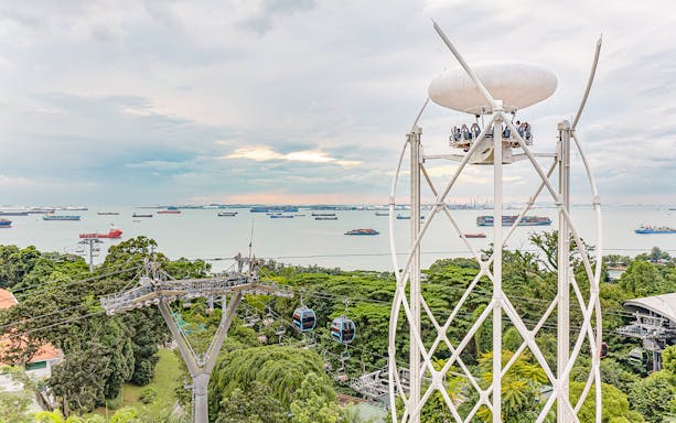 Singapore Cable Car and SkyHelix Sentosa with ocean view.