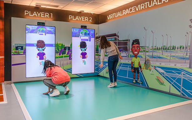 Interactive virtual race game at Rafa Nadal Museum Xperience.