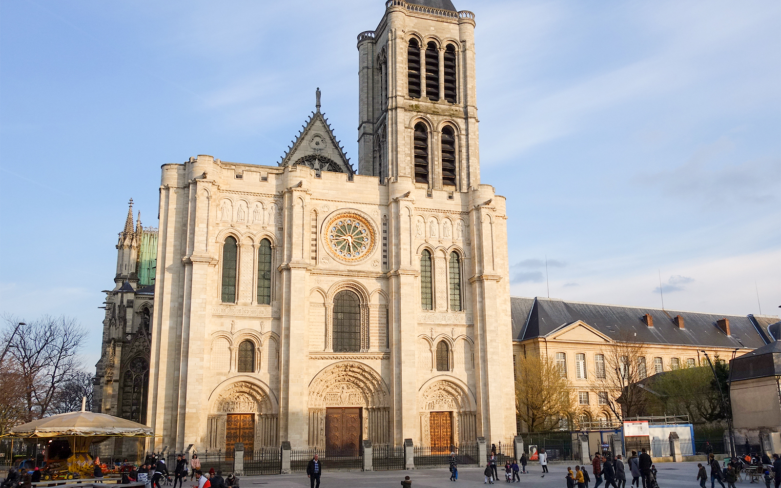 Opening hours of Basilica of Saint-Denis