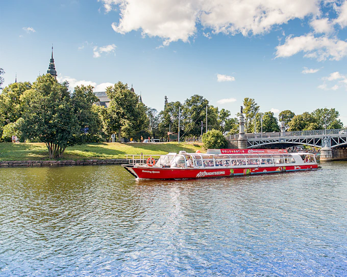 RED Sightseeing: Stockholm Hop-on Hop-off Boat Tour