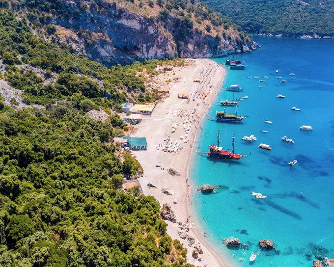 From Saranda: Krorez Boat Tour with Traditional Lunch & Swim Stops