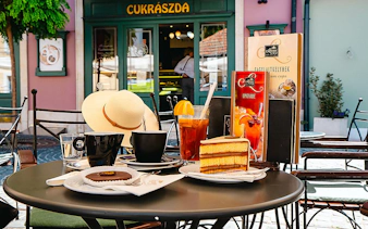 Refreshments on a table at a Szentendre café during the cruise with guided city tour and lunch.