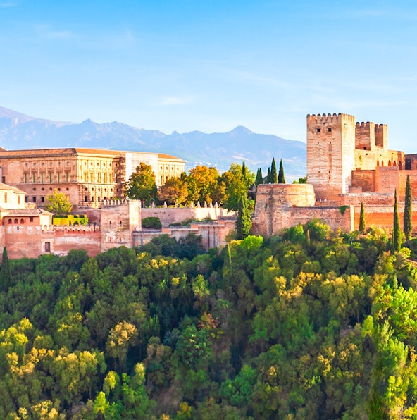 Alcazaba Granada: Learn about the fortress of Alhambra