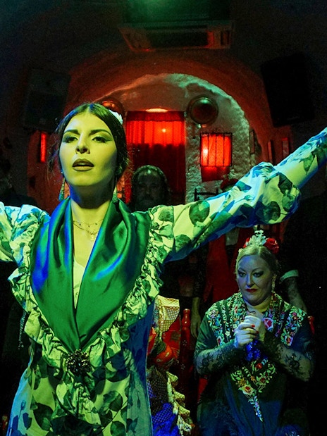 Flamenco dancer performing at Flamenco Cuevas Los Tarantos, Granada.