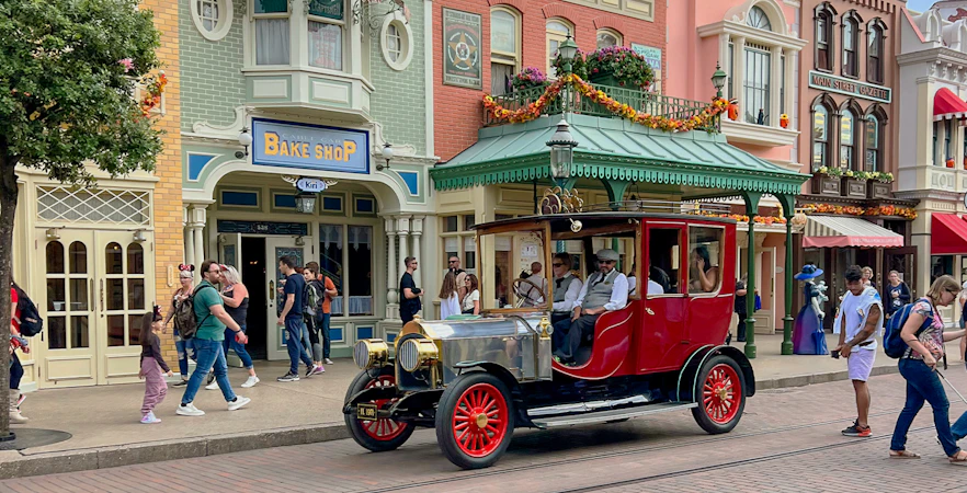 Main Street Vehicle in front of Bake Shop at Main Street USA, Disneyland Paris.