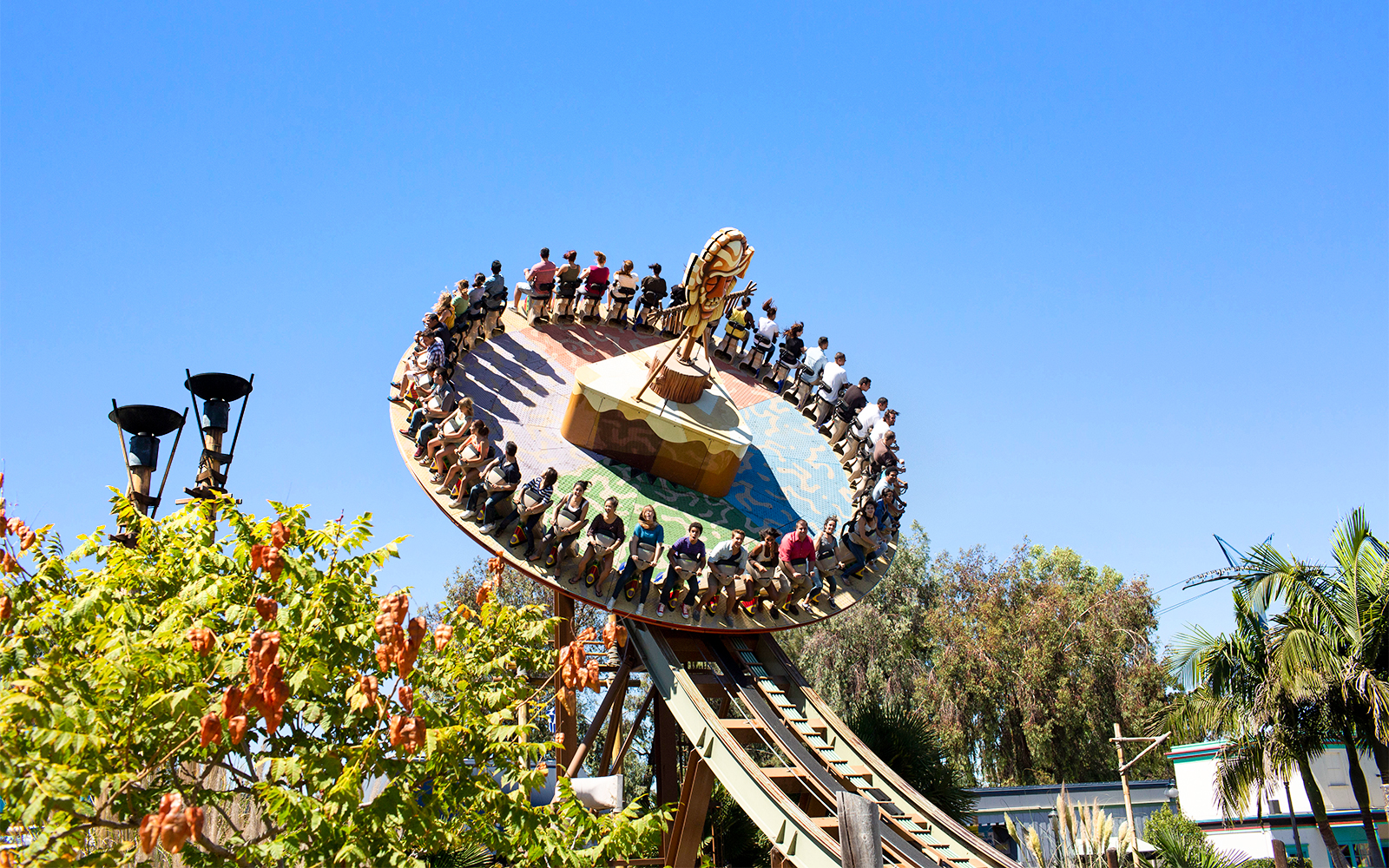 Visitors enjoying the Tiki Twirl ride at California's Great America.