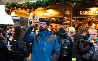 prague christmas markets guided walking tour with tastings and hot drinks-2