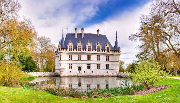 Valentine's Day in Paris