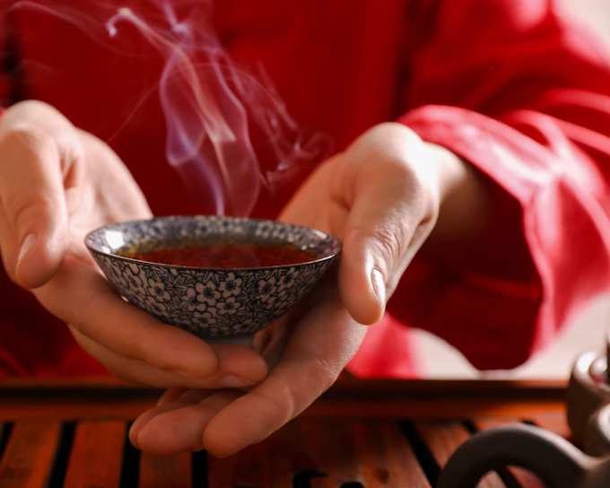 Osaka Dotonbori Area: Tea Ceremony & Matcha-Making Experience