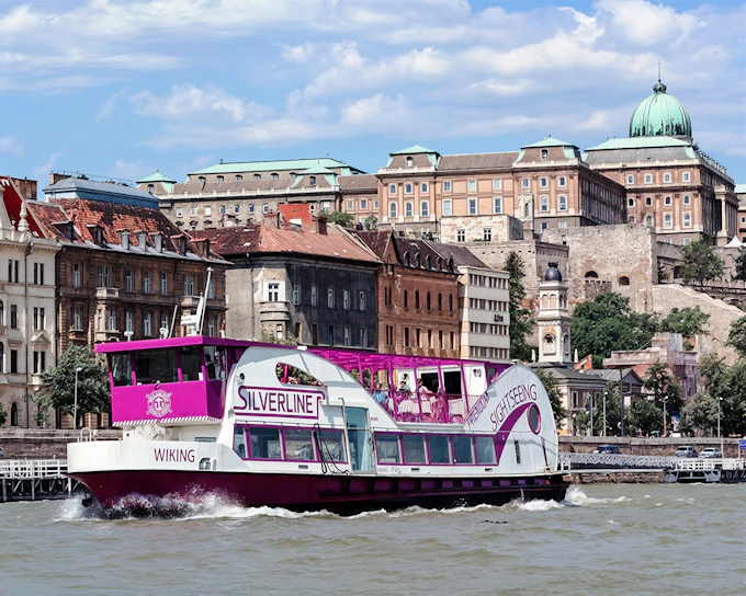 Budapest Danube River Nighttime Sightseeing Cruise with Unlimited Slushy