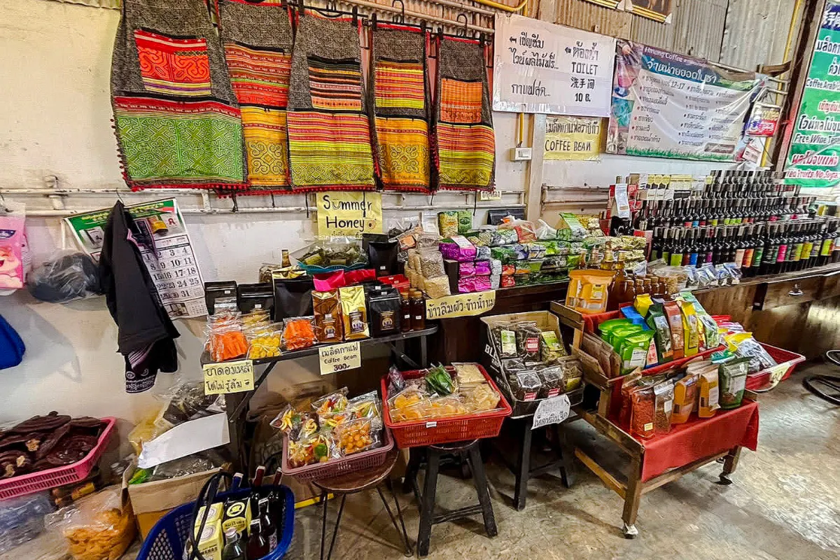 From Chiang Mai: Doi Suthep, Wat Pha Lad & Meo Hill Tribe Village Tour