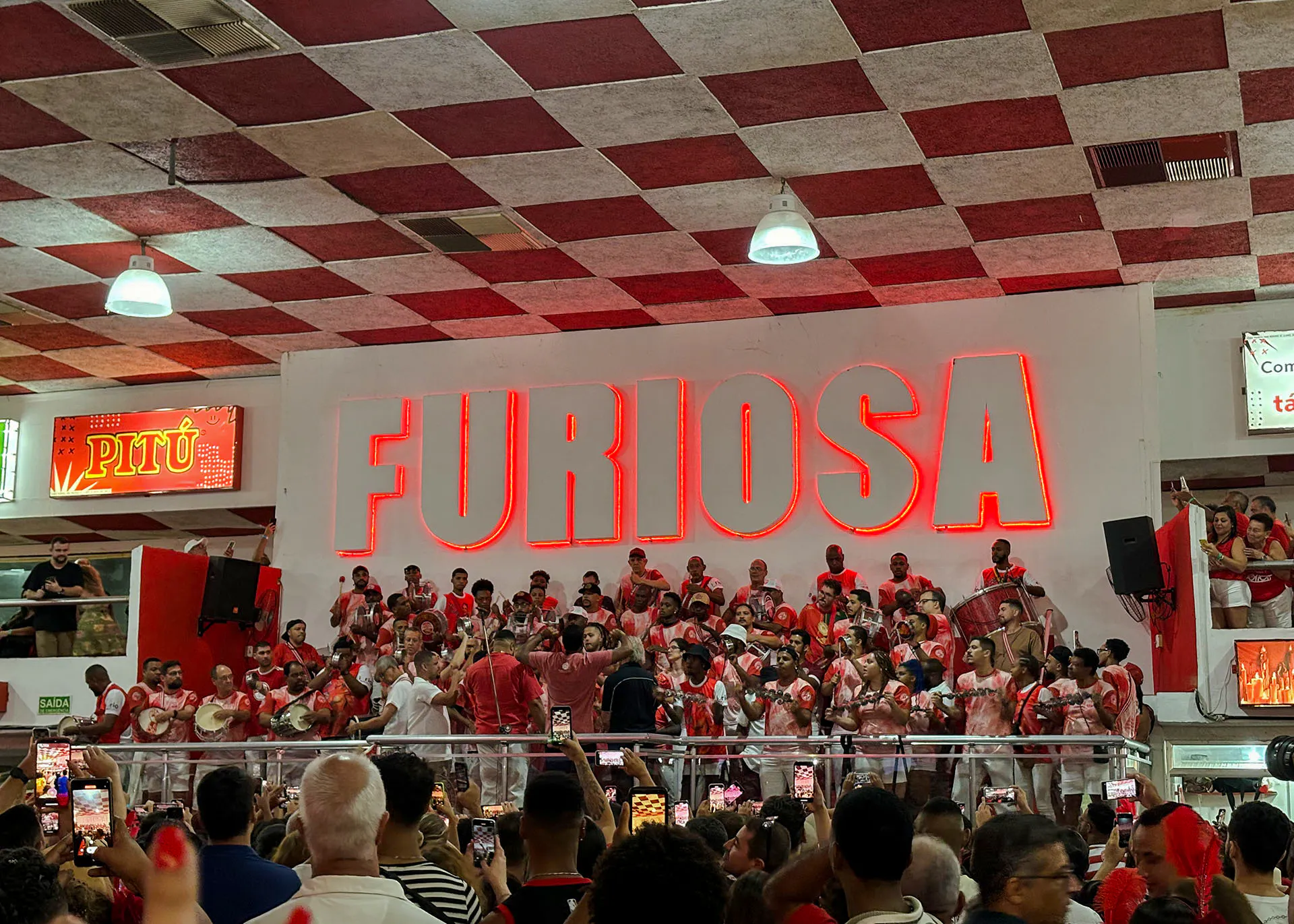 Rio de Janeiro: Salgueiro Samba School Carnival Rehearsal Experience